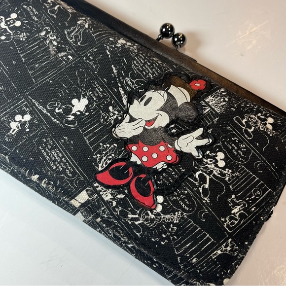 Disney Couture Minnie Mouse Wallet Clutch Bow Purse- Mickey All Over - Picture 2 of 5